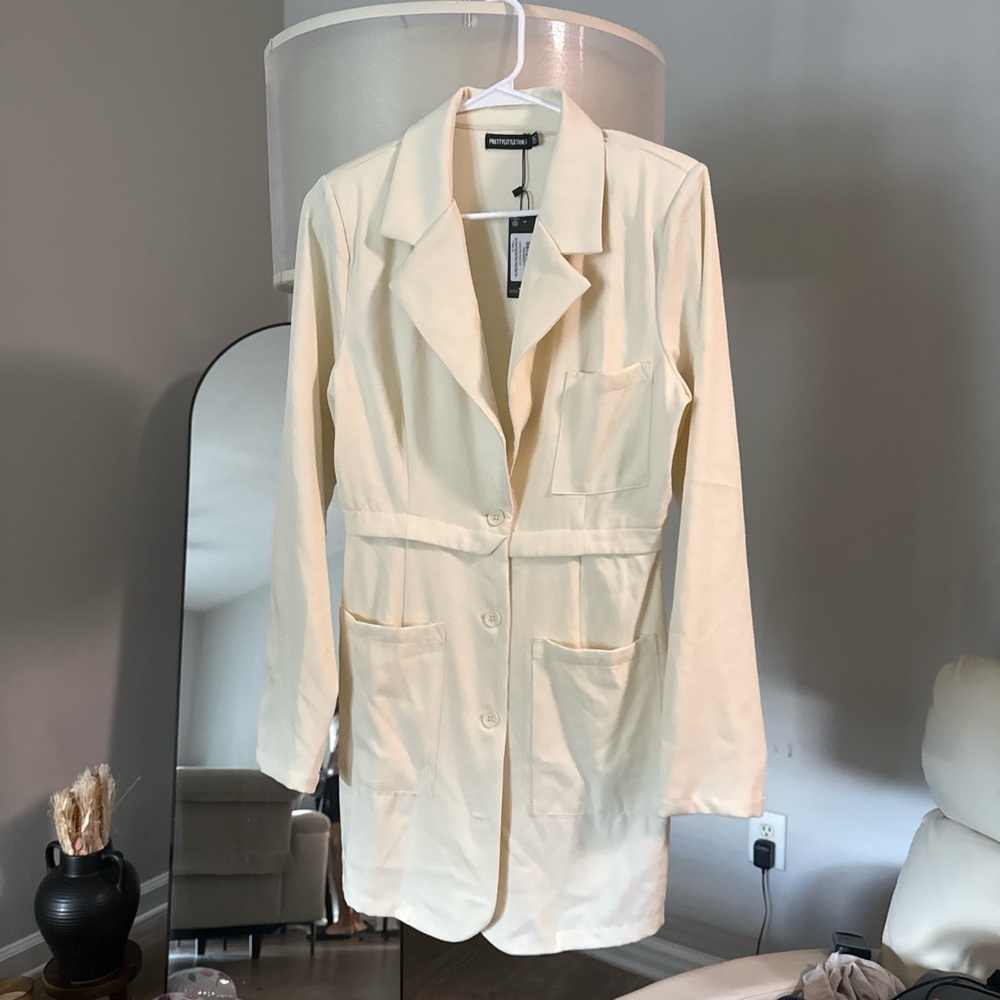 PrettyLittleThing Cream Blazer Dress